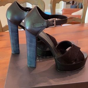 Barneys New York Platform sandal